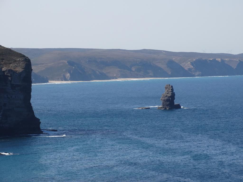 Falesias Da Arrifana Praia da Arrifana Exteriör bild