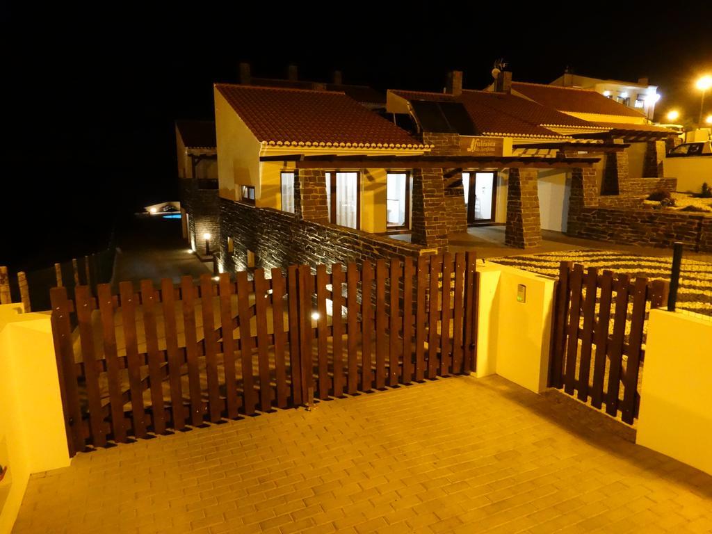Falesias Da Arrifana Praia da Arrifana Exteriör bild